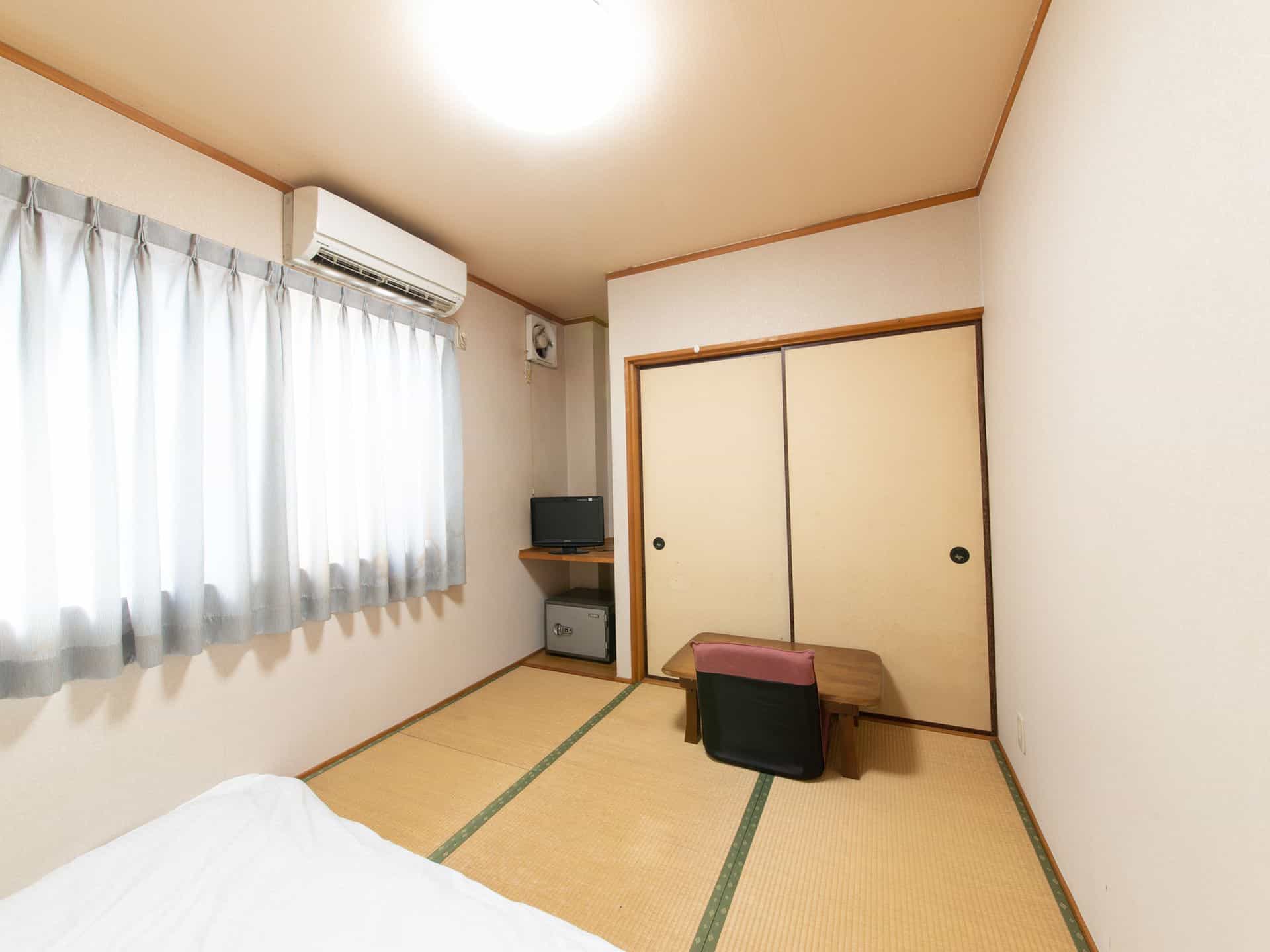 top-image-3
