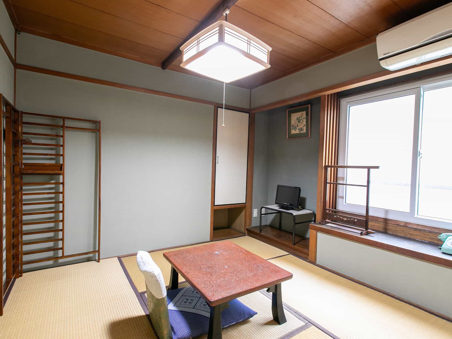 top-image-3