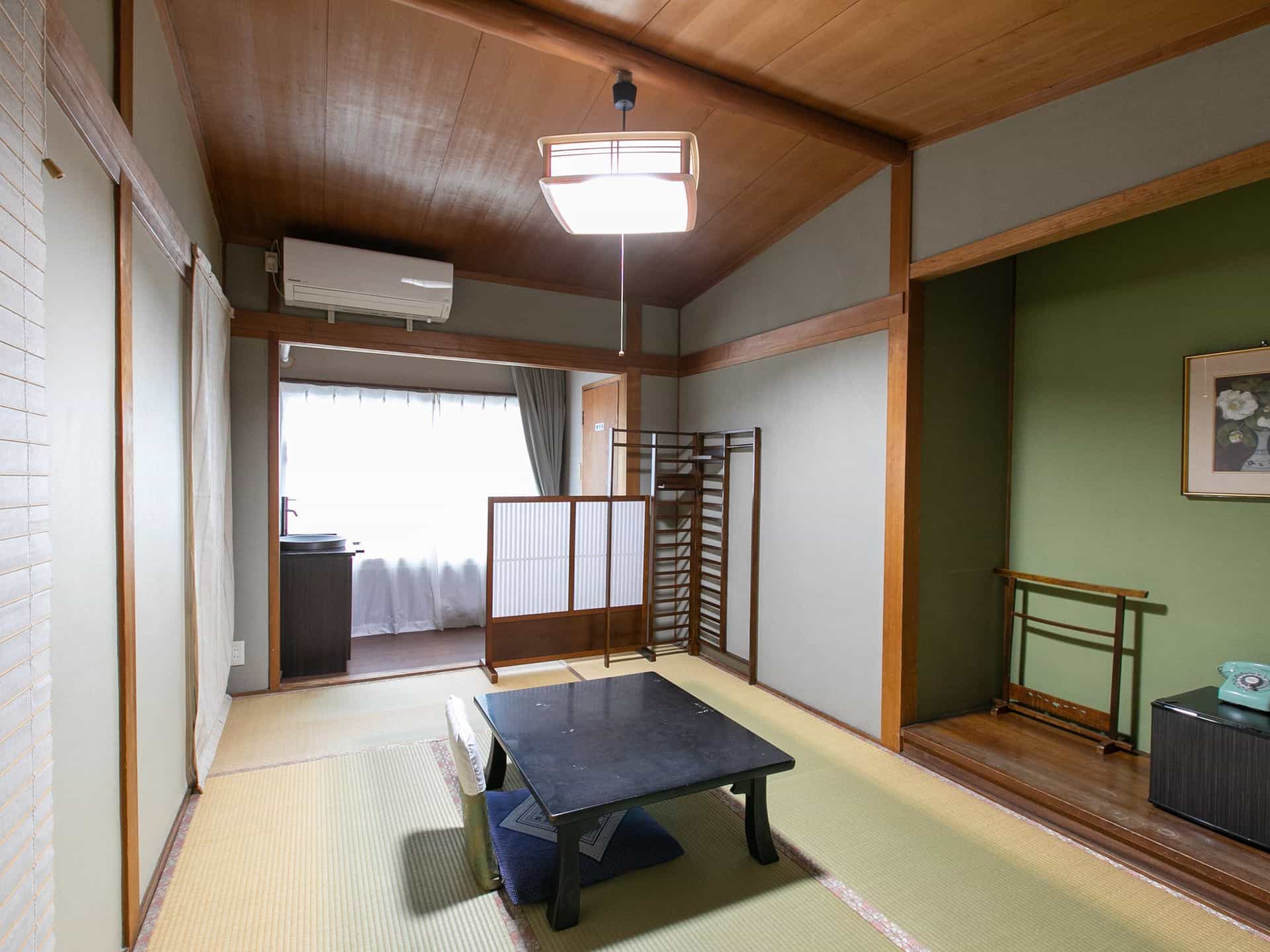 top-image-1