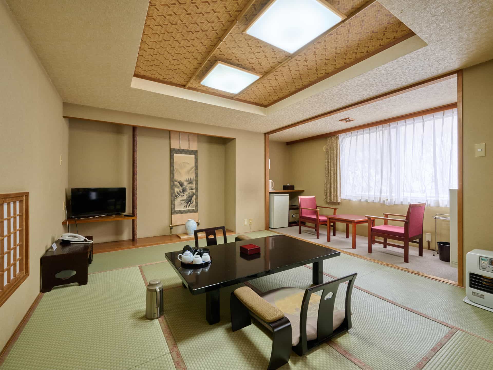 Japanese Room up to 5 guests (Non-Smoking)
