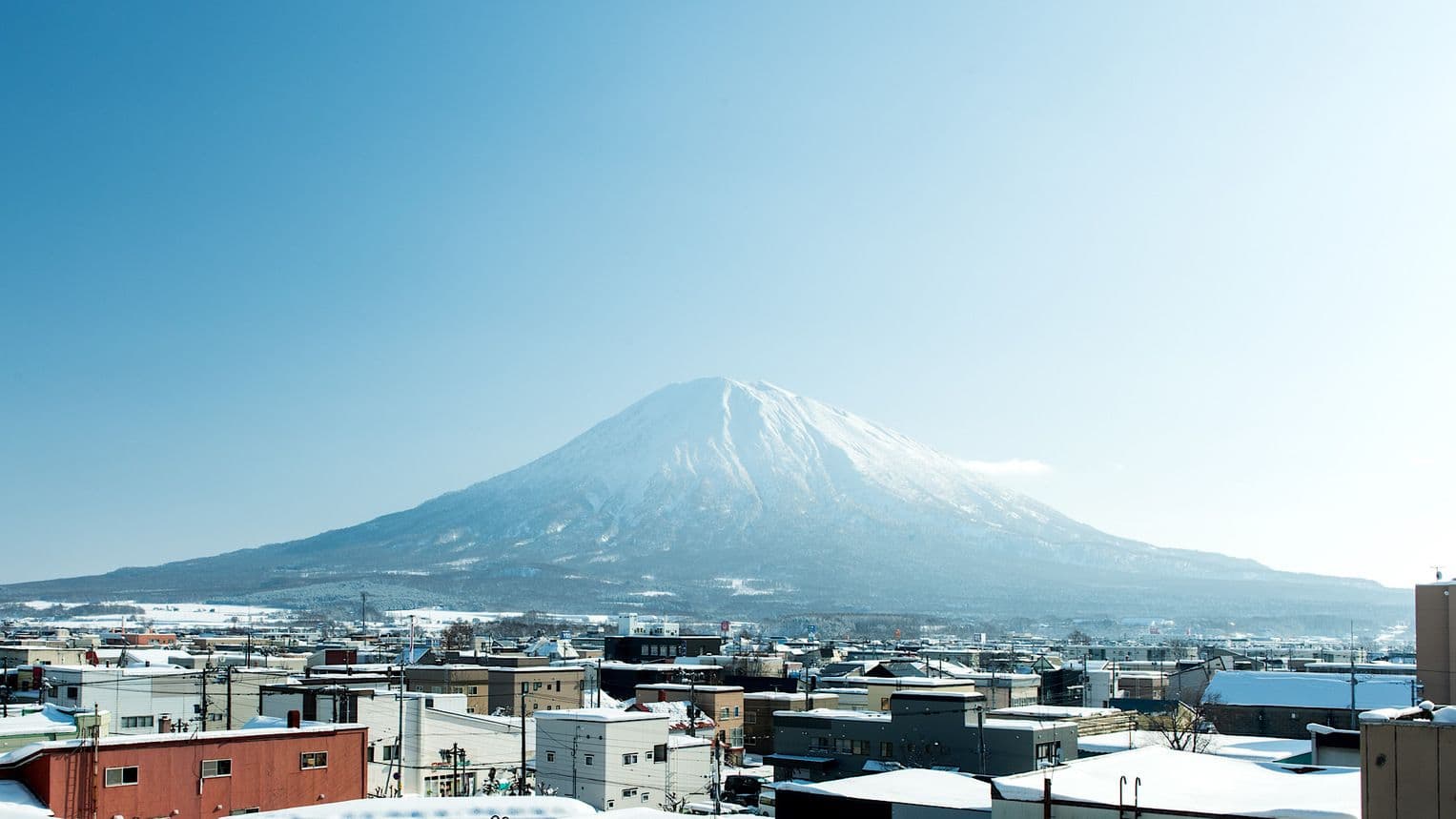 ホテルからの羊蹄山2