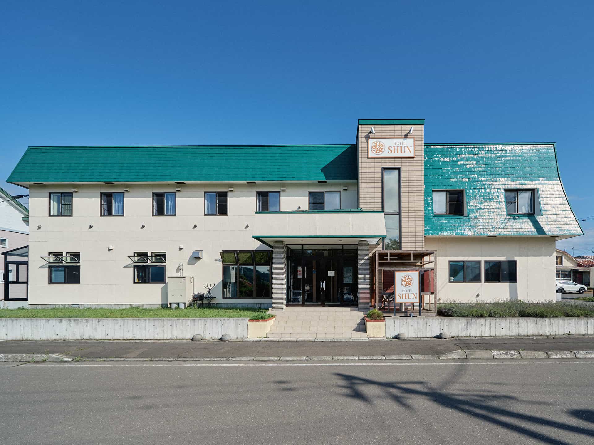 main-photo