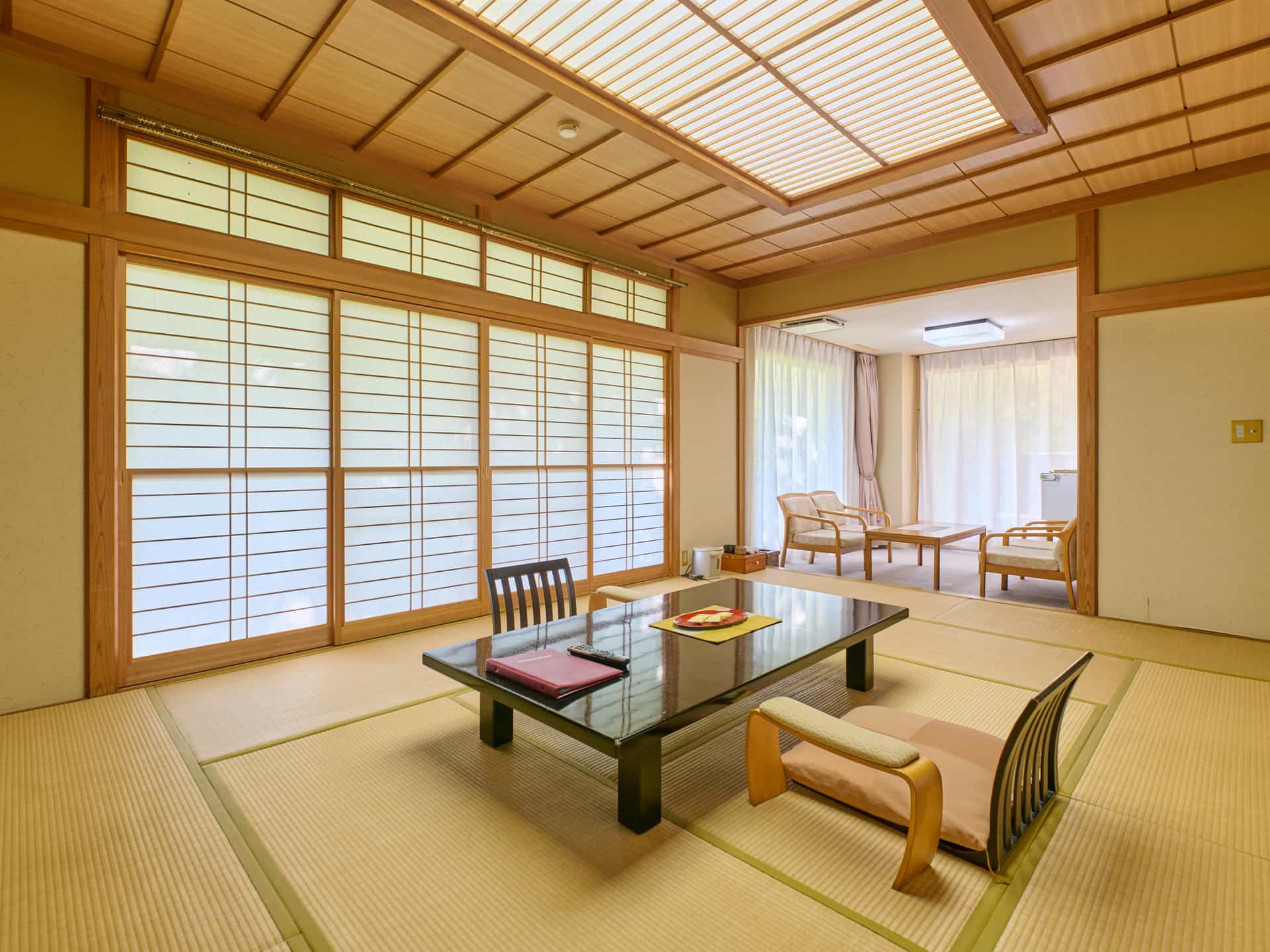 Japanese Room up to 6 guests (Non-Smoking)