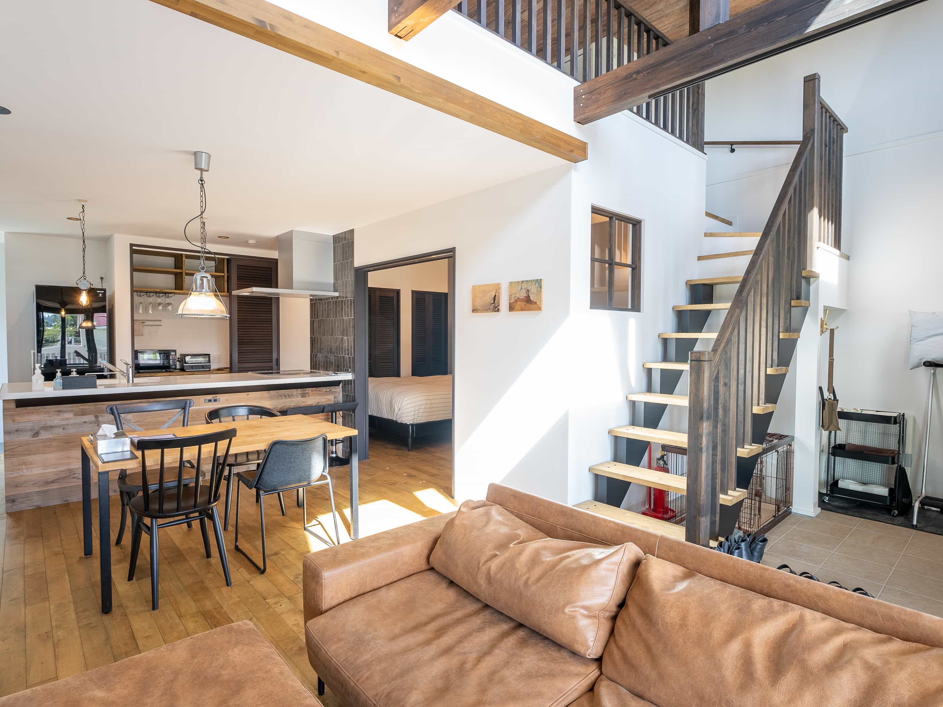 Pet Friendly Maisonette Suite Room up to 7 guests