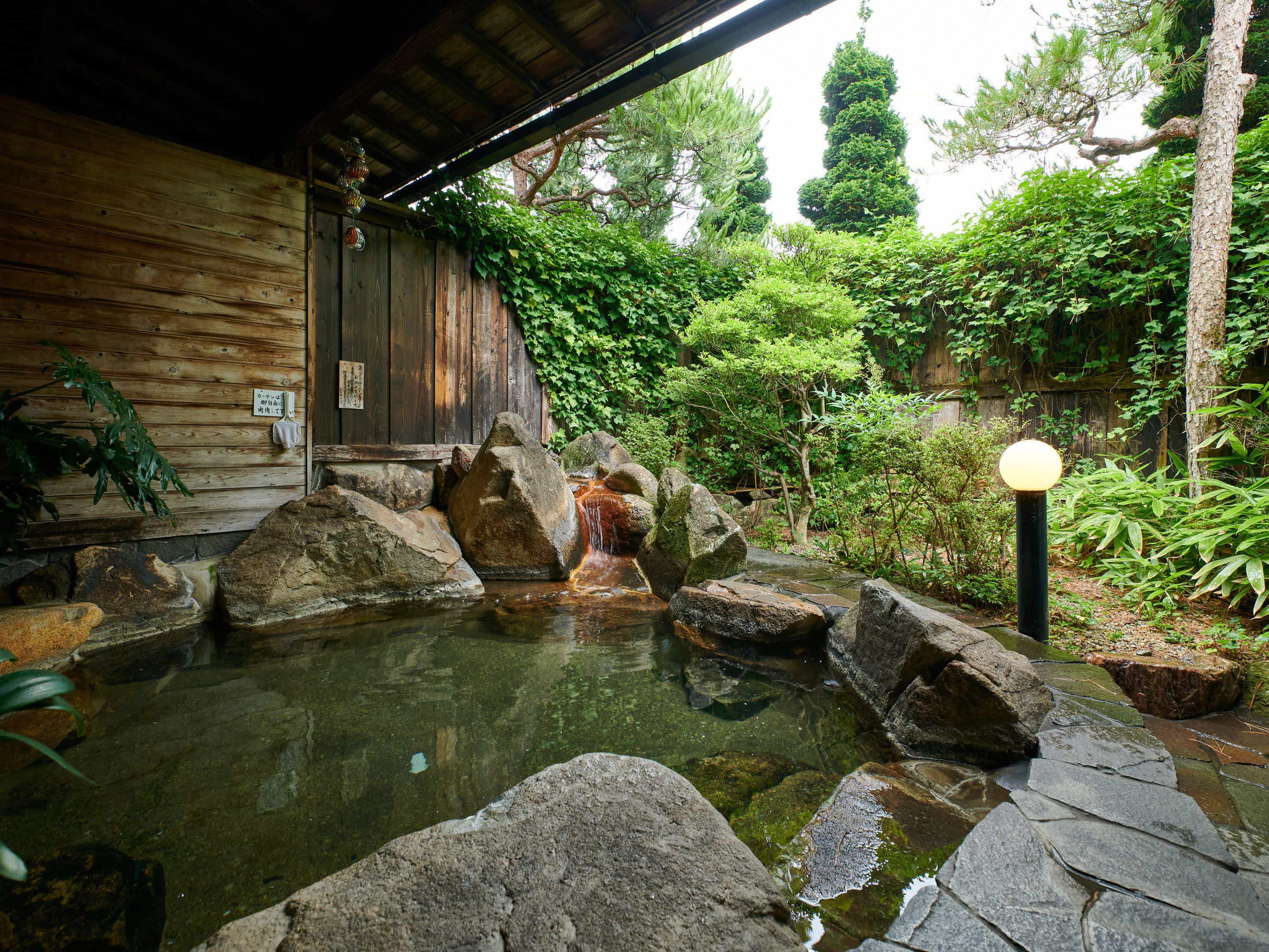 Public bathhouse