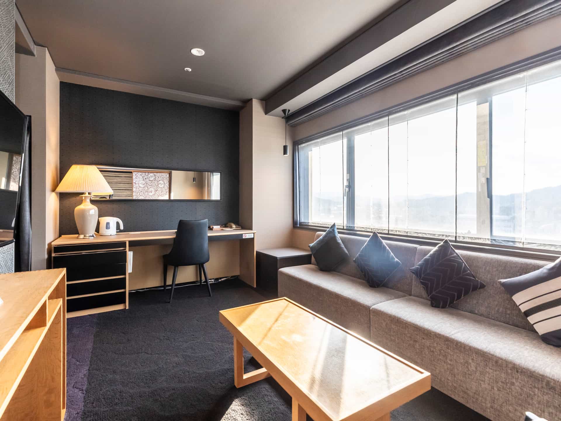 Japanese Room up to 5 guests (Non-Smoking)