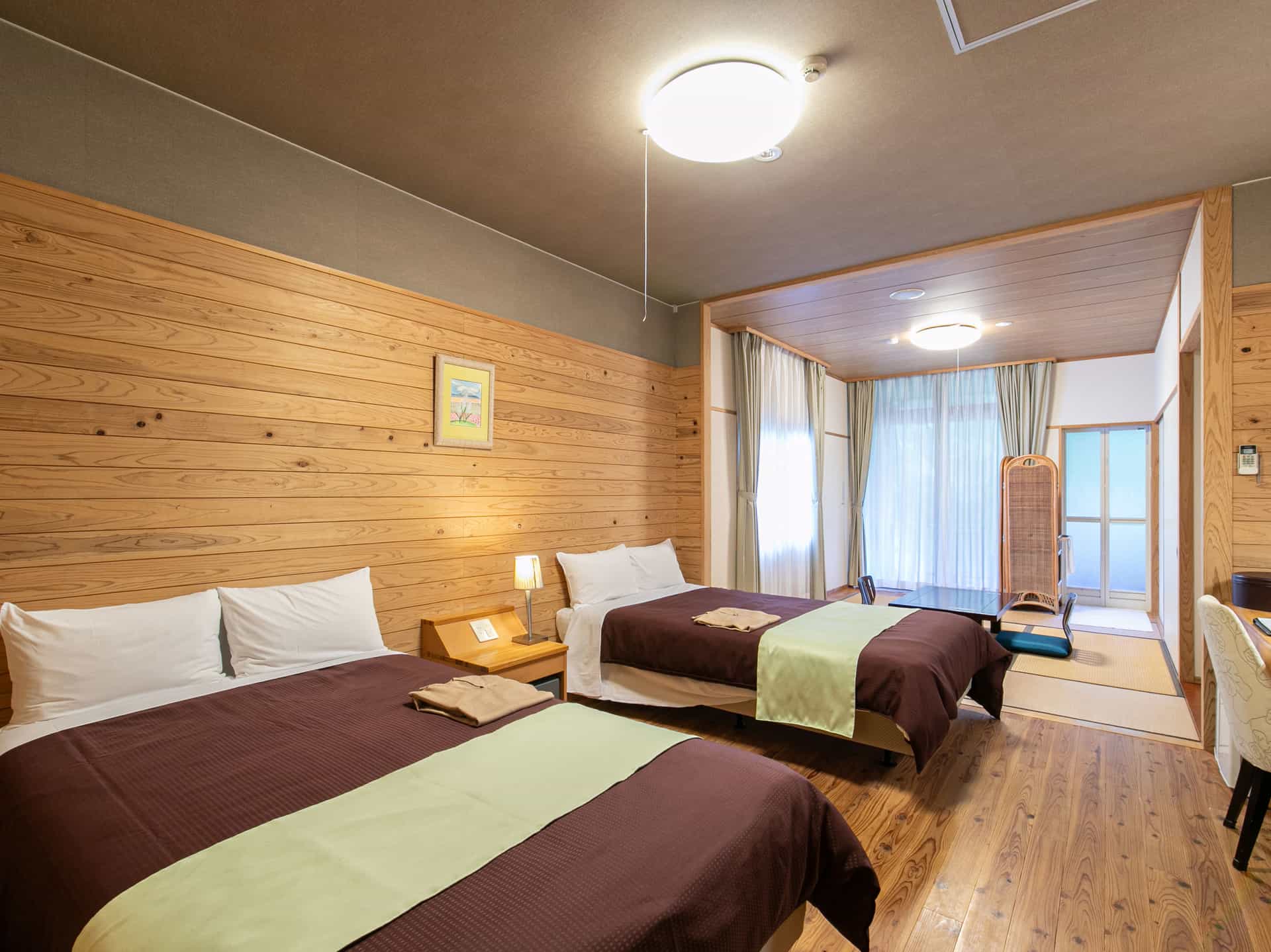 Quintuple Room (Non-Smoking)