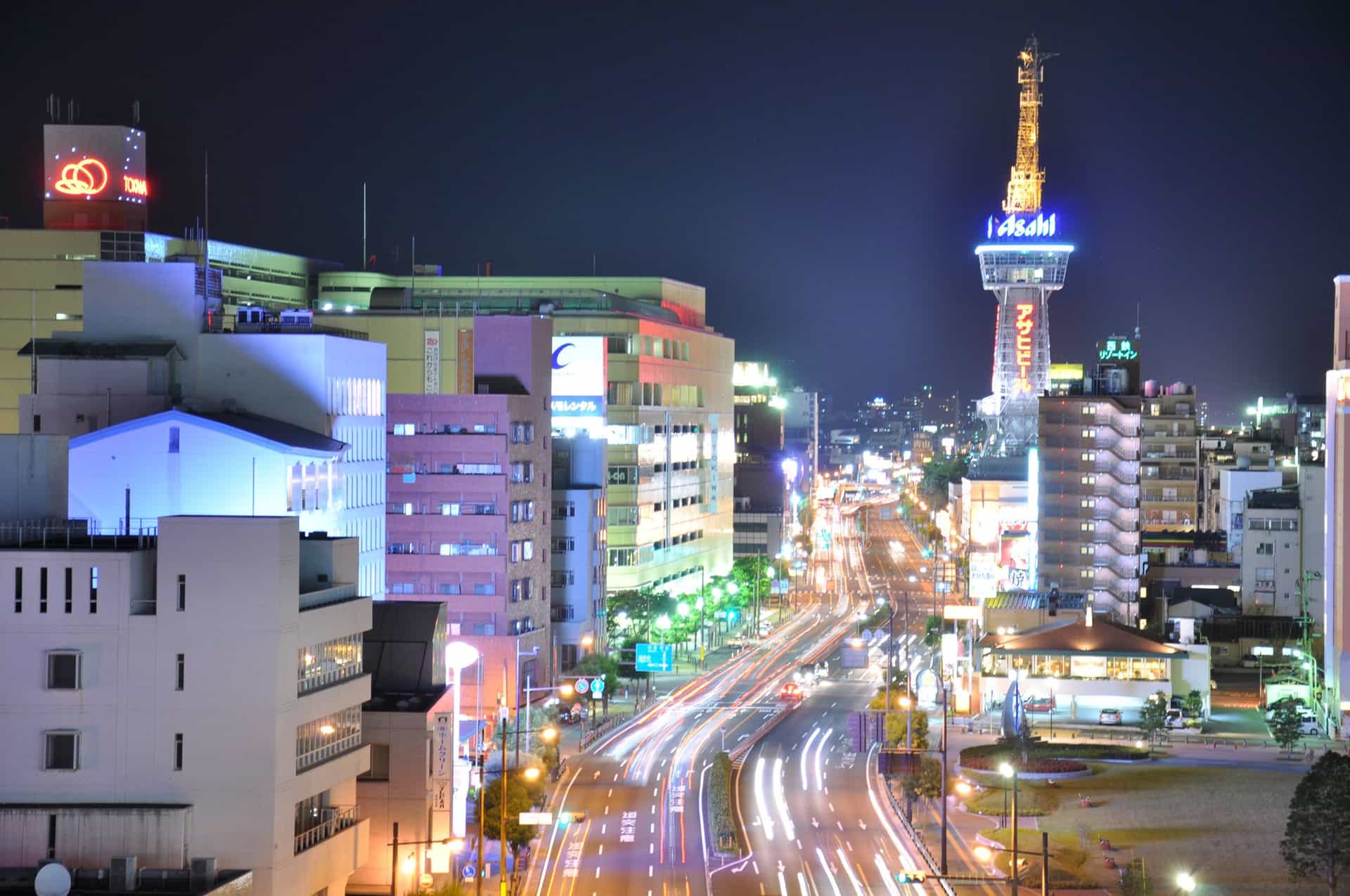 別府市内の夜の風景